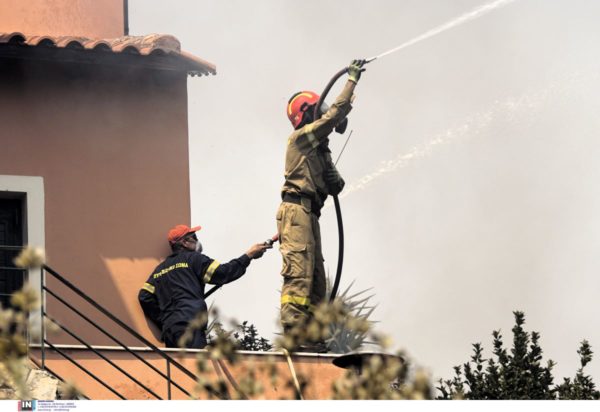 πυροσβέστες φωτιά Αττική